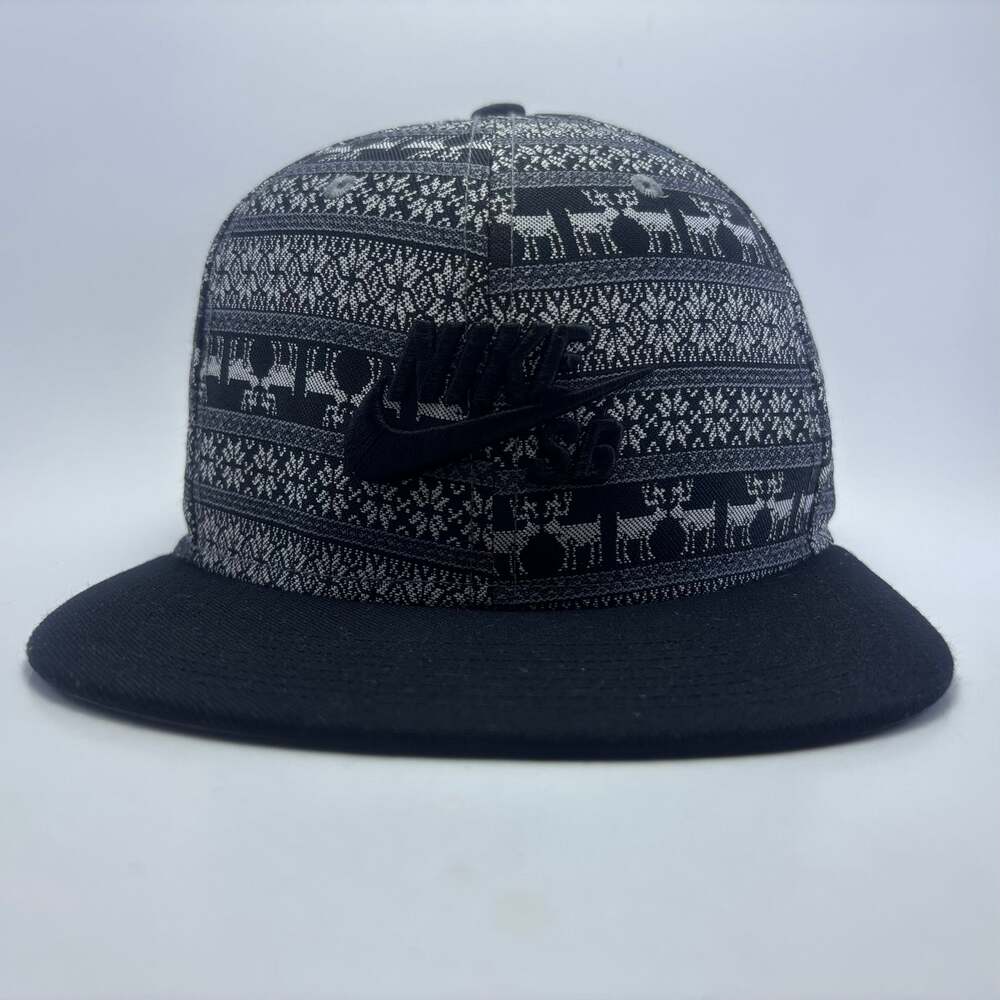 NIKE SB Snowflake Reindeer Print Adjustable Hat